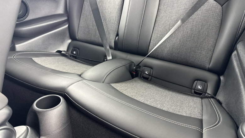 MINI Hatchback 135kW Cooper S Level 2 33kWh 3dr Auto Electric Hatchback